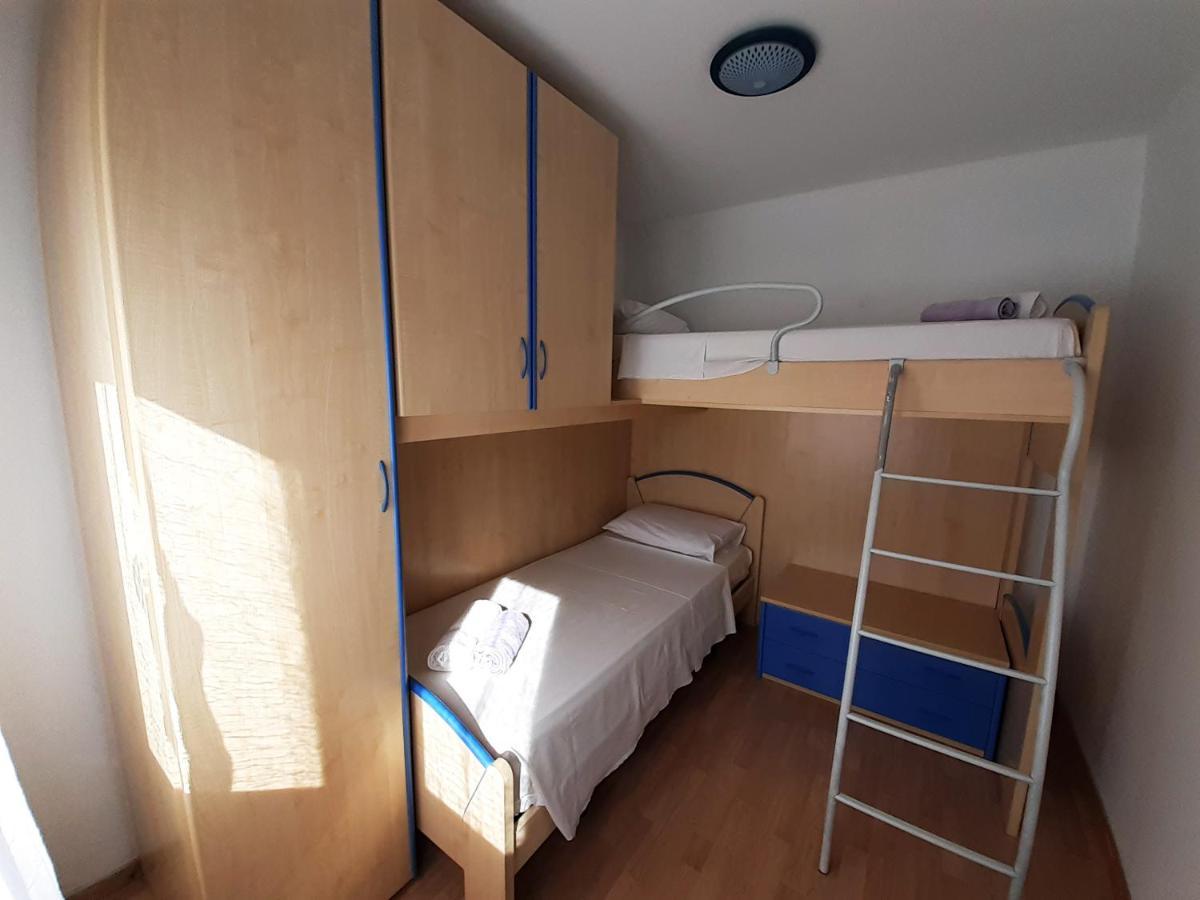 קרק New Apartment Ema I מראה חיצוני תמונה